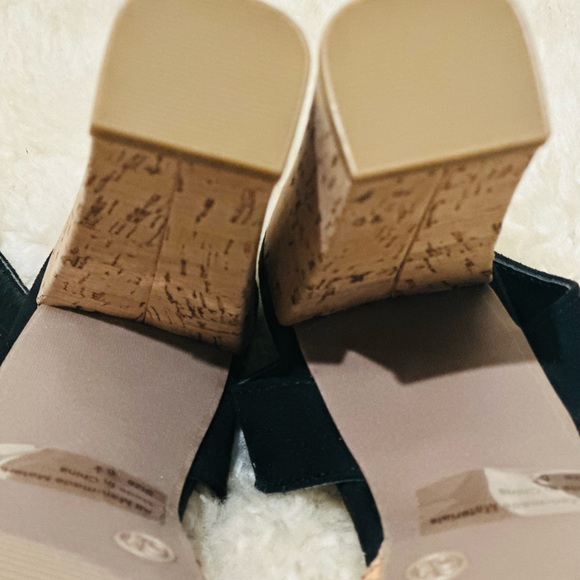 NEW Suede Ankle Strap Platform Chunky Heels Heeled Sandals Size 6 1/5 Black - Picture 7 of 8